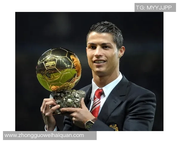 自以为是足球球星的自我迷失与现实差距的背后故事